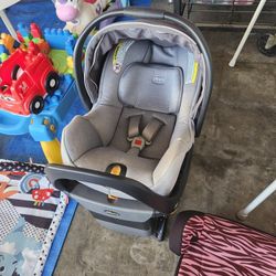 Carseat. 