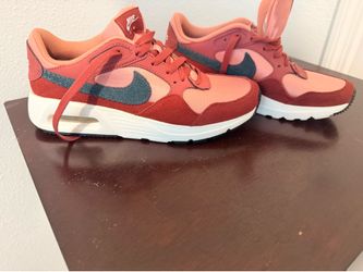 Brand New Nike Air Stardust