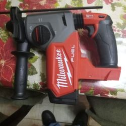 New Milwaukee M18 rotary hammer Drill too only