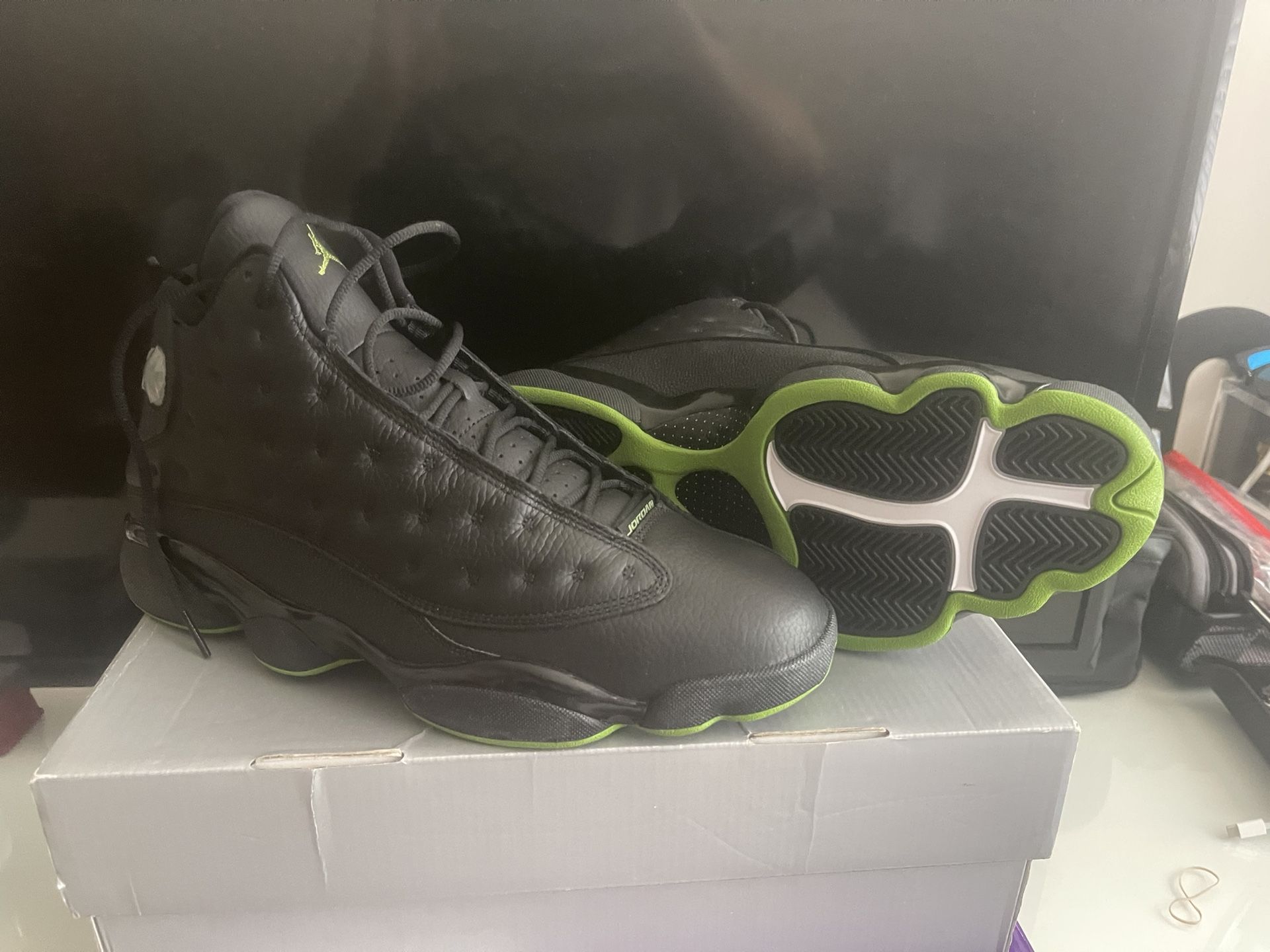 Jordan 13 Retro Altitude 11M