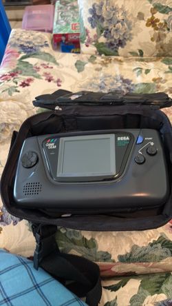 Sega game gear with 4 games