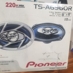 Pioneer TS-A6960R 6"x 9" Speakers. 