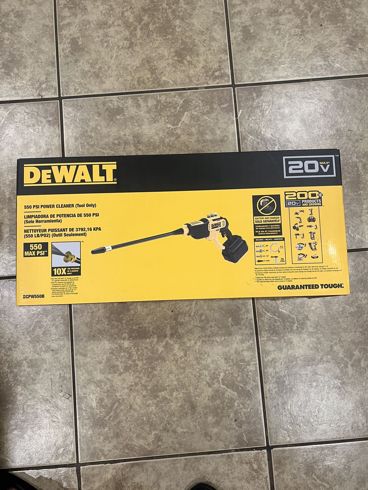 DEWALT 20V MAX 550 PSI 1.0 GPM Cold Water Cordless Battery Power Cleaner with 4 Nozzles (Tool Only)