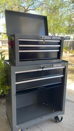 Gorgeous new Craftsman tool box whit keys incluid