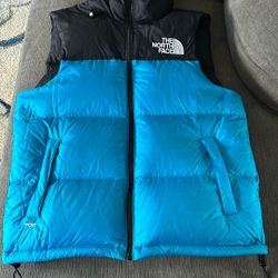 Men’s Northface Vest $100 
