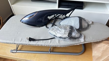 Black+Decker Handheld Steamer $20