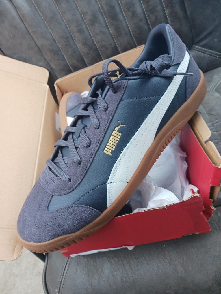 Mens Pumas Size 14 Brand New Navy Blue $25