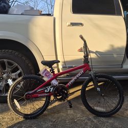 DYNACRAFT 3D BIKE never been used