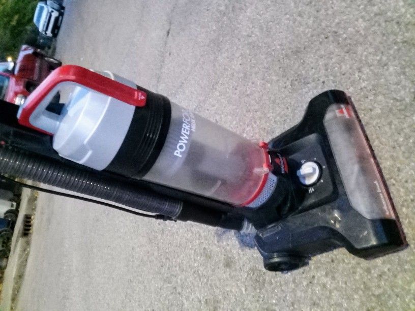 Bissell PowerForce Helix Turbo Bagless Upright Vacuum with Turbo Brush Attachment - Works well!