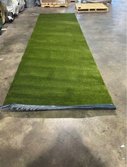 Synthetic turf grass