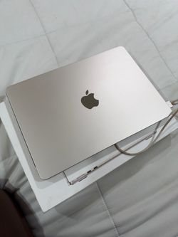 MacBook Air Apple M2 chip 512 GB