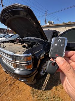 Car keys/llaves para Carros /key fobs