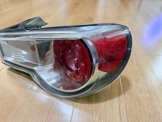 2015 Subaru BRZ Passenger Side Tail Light OEM (RH) – Bulbs Included