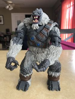 Action Figure Monster Creature Beast