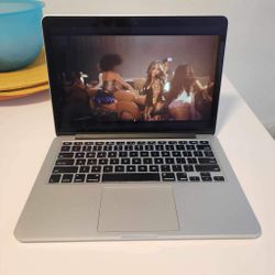 MacBook Pro Retina 13-inch laptop early 2015 Intel Dual core i5  2.5 GHZ 8GB RAM 250GB SSD  MacOS Monterey version 12.7 Comes with power cord.