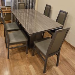 Dining Table And 6 Chairs