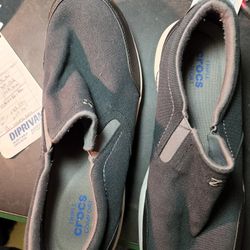 Mens CROCS Shoes New Size 11