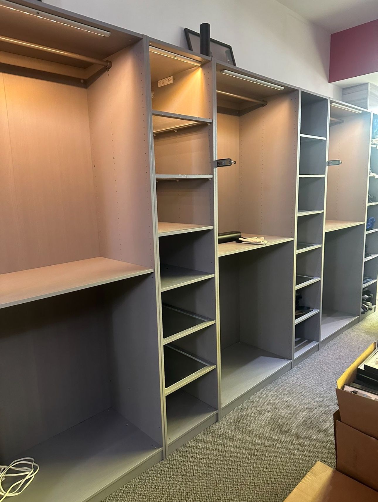 Custom Closets / Cabinets