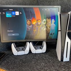 Ps5 slim disc w 2 controllers