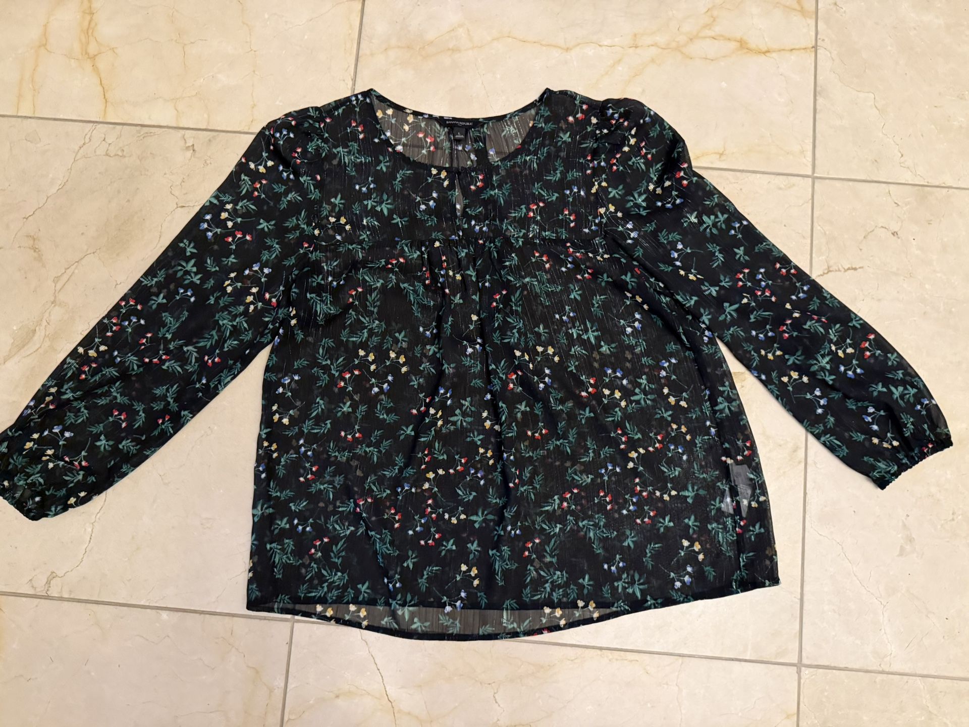 Banana Republic Women's Floral Print Sheer Sparkle Long Sleeve Blouse in size L i