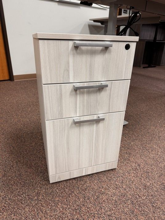 New - 3 Drawer Mobile File Cabinet