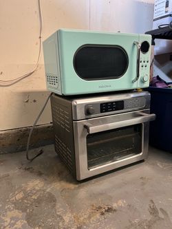 Small color microwave & stainless steel air fryer