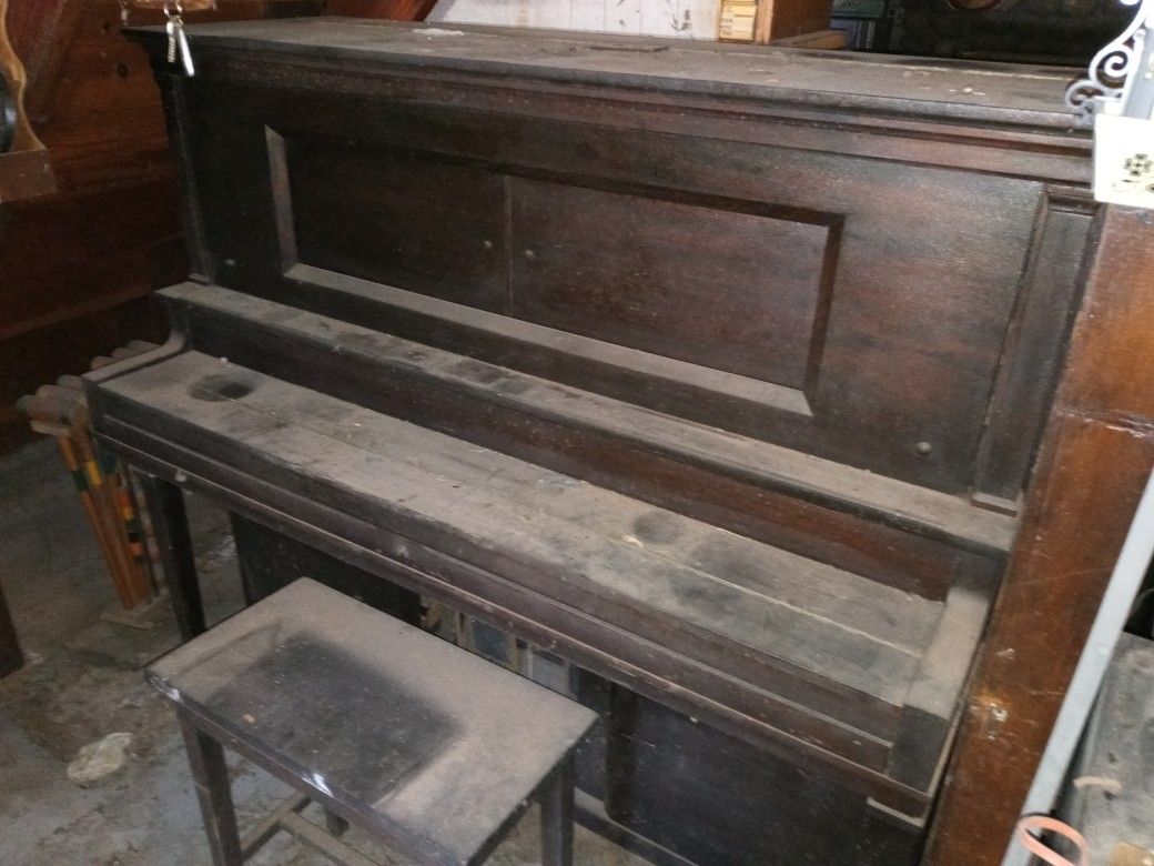 Free Antique Player Piano