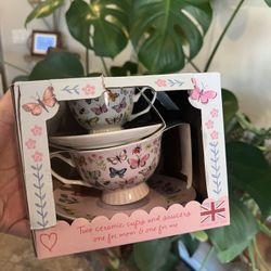 New Tea for Two, Mommy & Me Tea Set 2 Butterfly Teacups & 2 Saucers