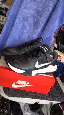 Nike air max impact 4 basketball shoes size 9.5