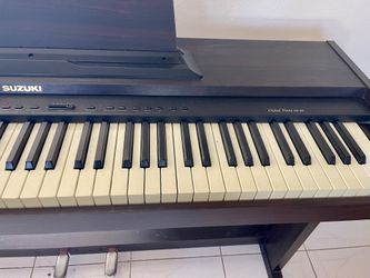 Piano Digital Suzuki