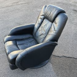Comfy Leather 360° Swivel Recliner Chair 