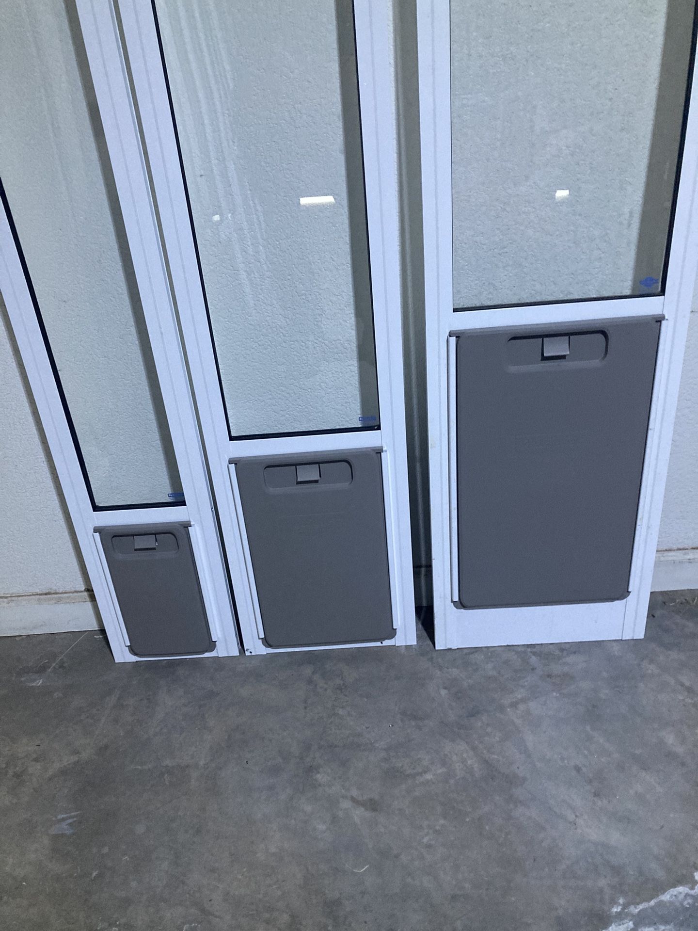 Dog Doors New Small, Medium And Large 