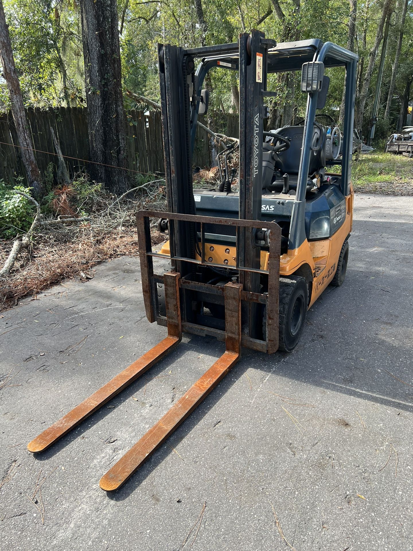 Used Imported Japanese 2004 Toyota 7FG15 Forklift Truck Counterbalance