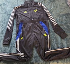 Adidas Tracksuit - Size L