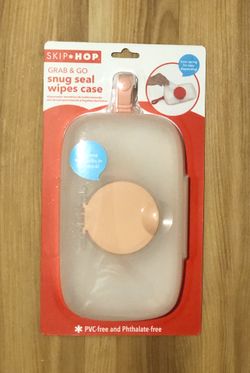 Wipes case