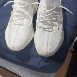 Yeezy 350 V2 “Bone”