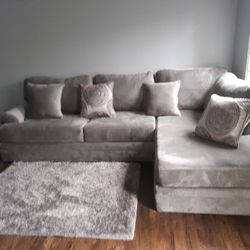 Like New Living Room Sectional Set W/ Chaise Lounge