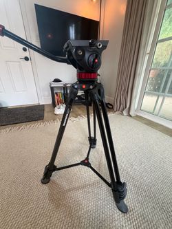 Manfrotto MVT502AM Tripod with MVH502A Fluid Head