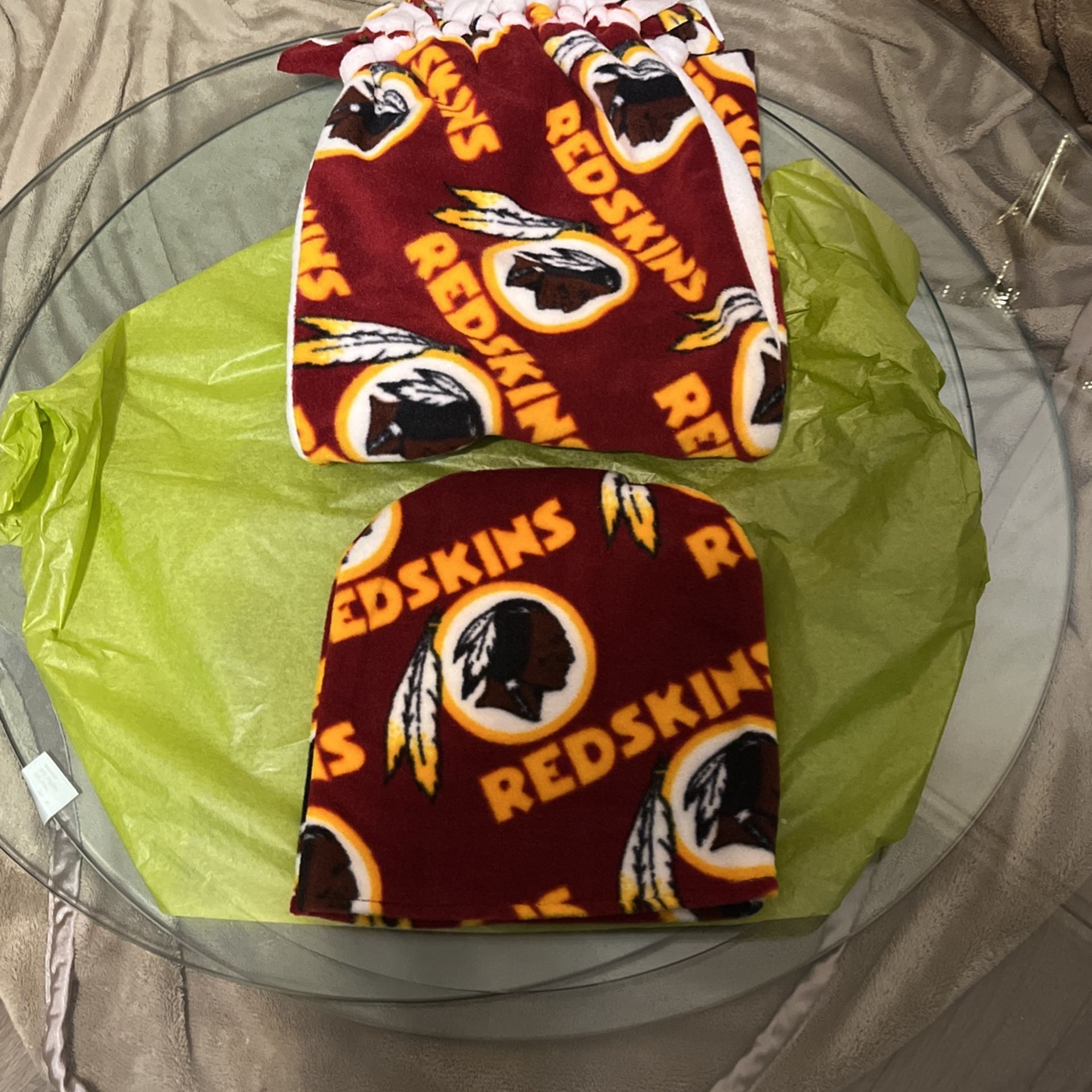 Redskins Scarf and Hat