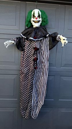 Halloween 5 Ft Animated Light-Up Circus Horror Twitching Hanging Clown Prop