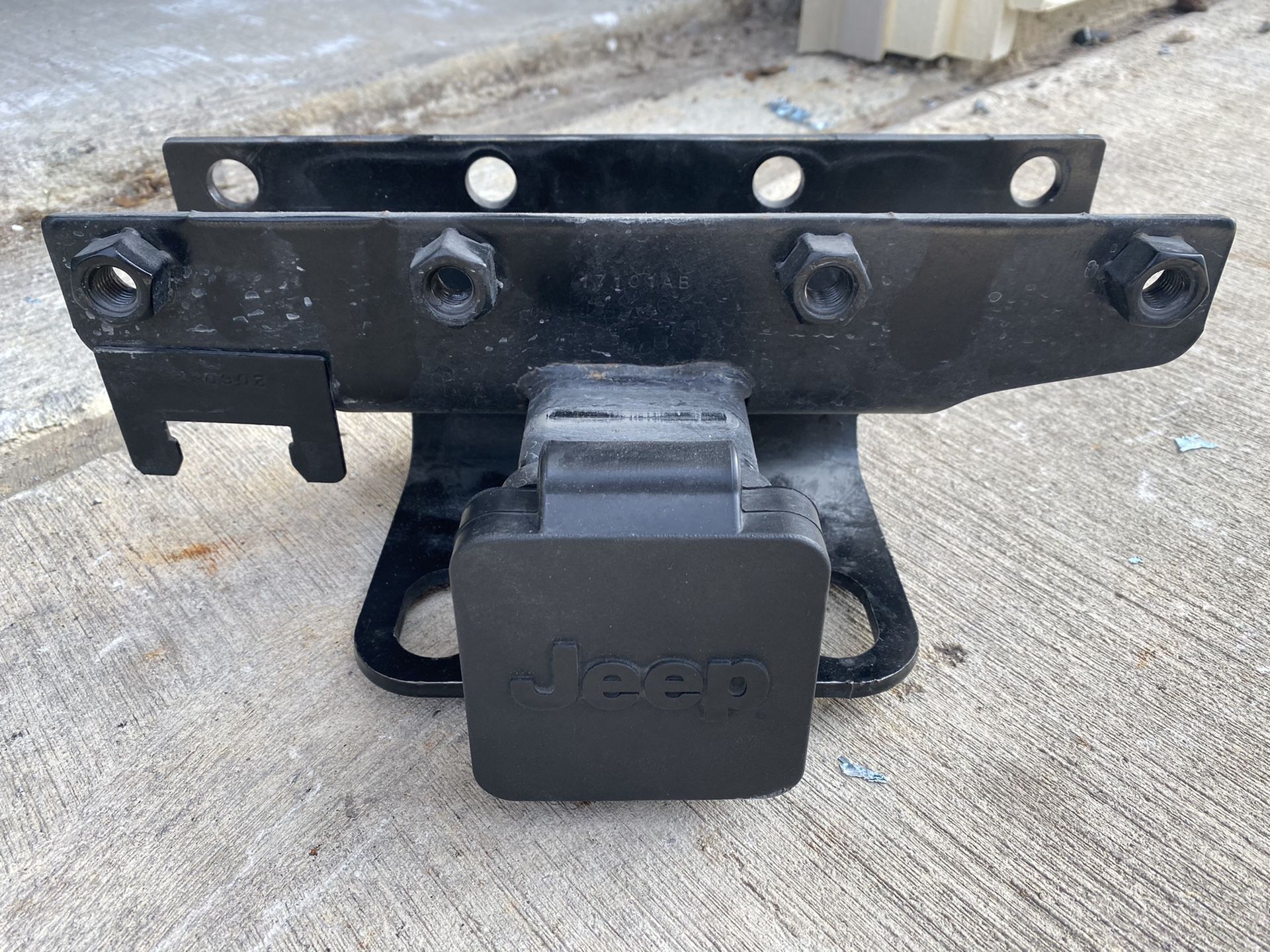 Jeep Tow Hitch / OEM JEEP PART