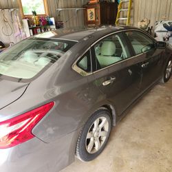 2016 Nissan Altima 