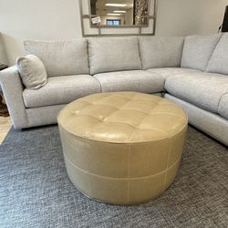 Tufted Ottoman  33”