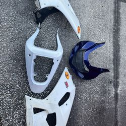 Gsxr 600 Oem Fairing Parts 