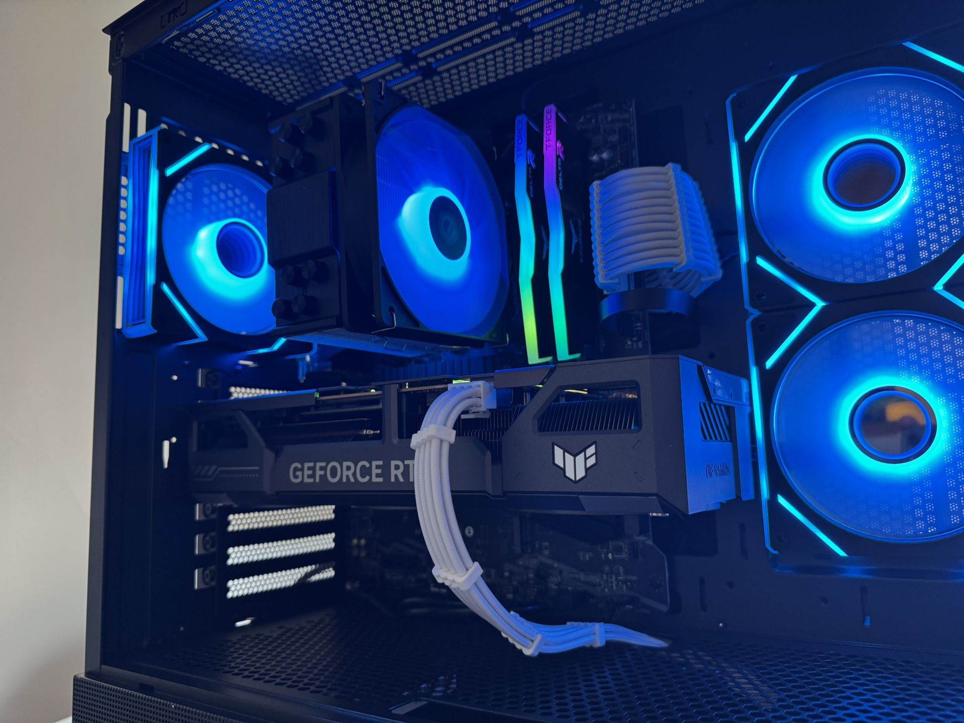 RTX 5060 Gaming PC NEW