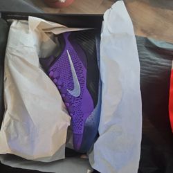 Kobe Moonwalker $250