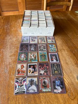 Mixed Sports Card Lot: 2600 Count