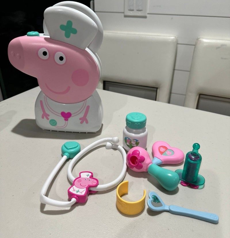 Peppa Pig Check Up Case 