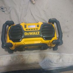 DeWalt Worksite Radio Charger DeWalt Shape Chipping Hammer DeWalt Variable Speed Reciprocating  Saw DeWalt Cordless Circular Saw 