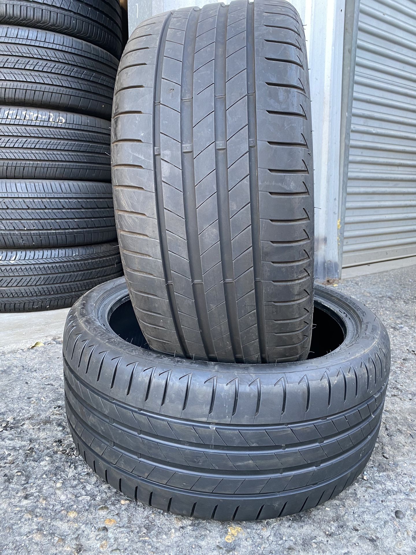 Tires 255/35/19